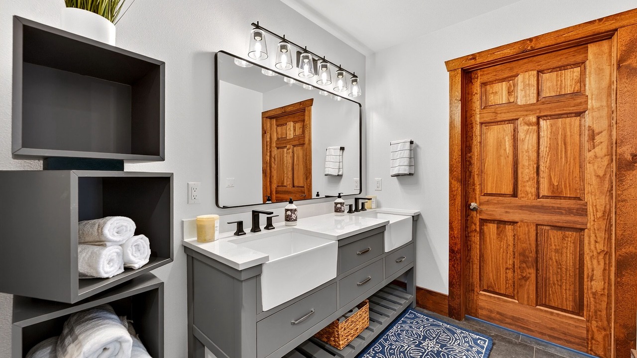 Photo of Bathroom in Oostburg