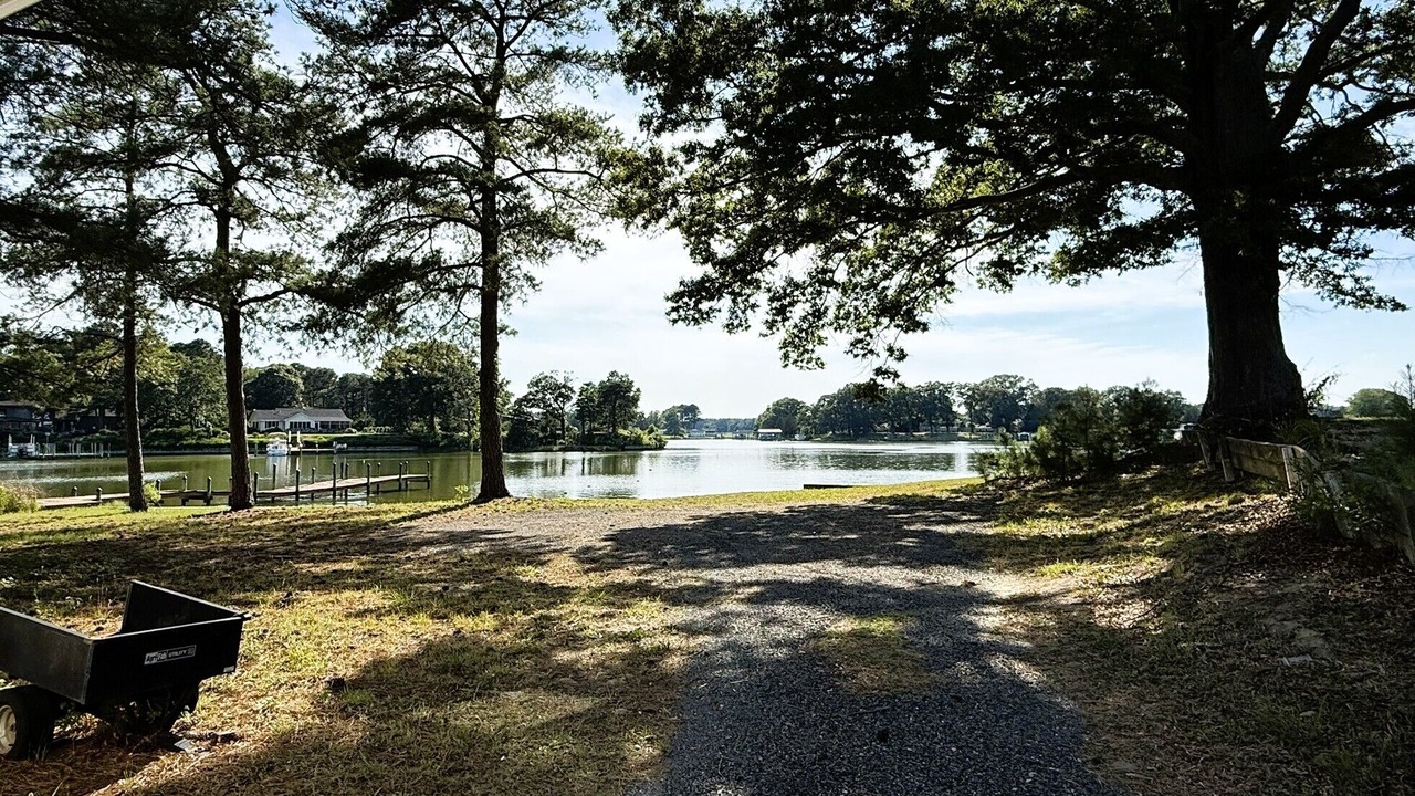 Photo of Others in Reedville