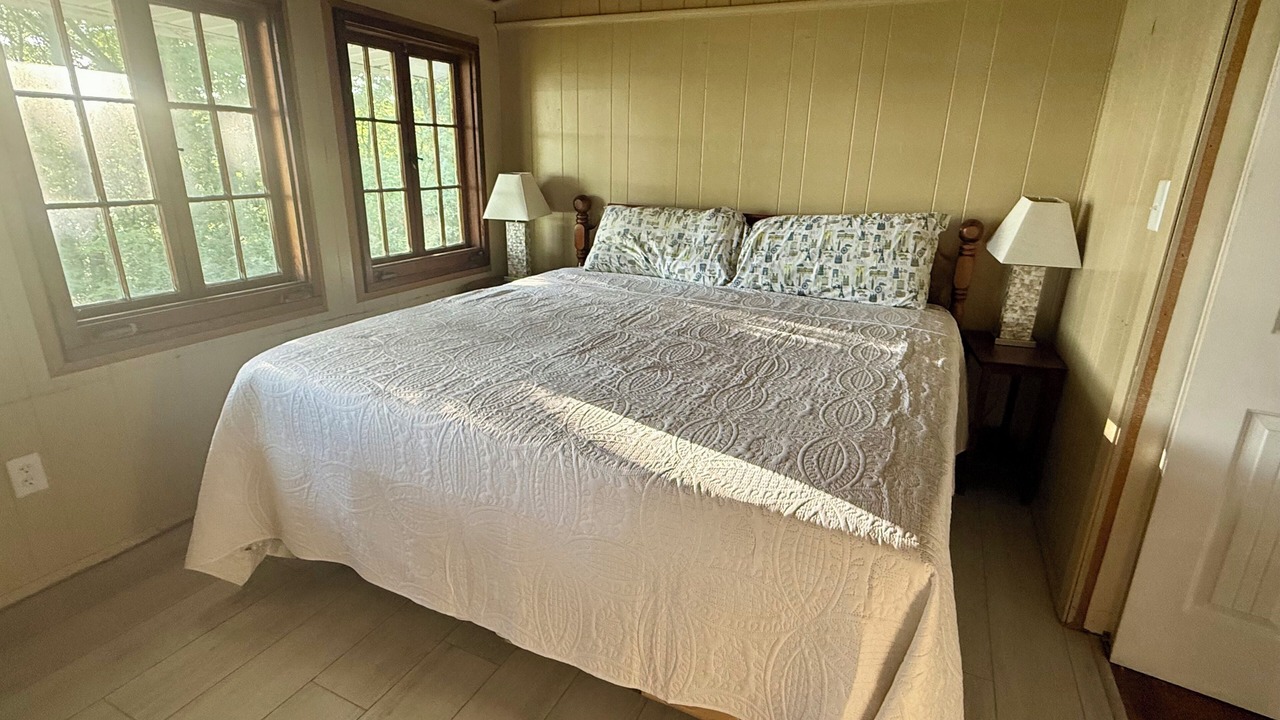 Photo of Bedroom in Hamilton