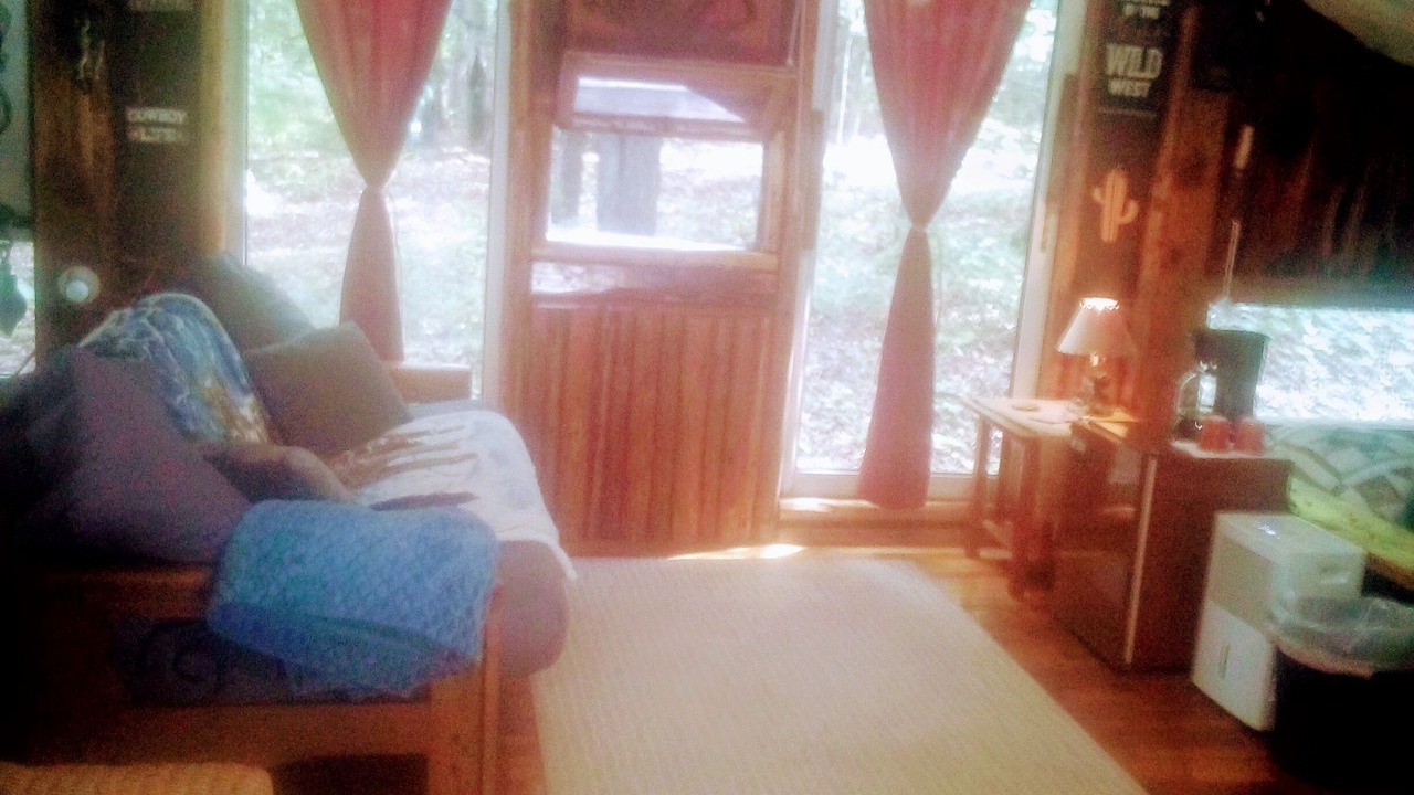 Photo of Livingroom in Frontier