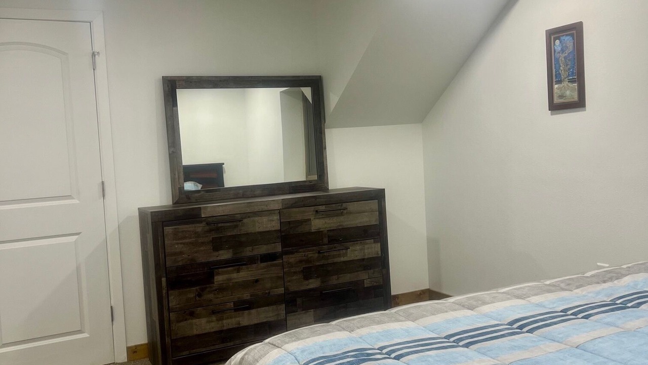 Photo of Bedroom in Lansing