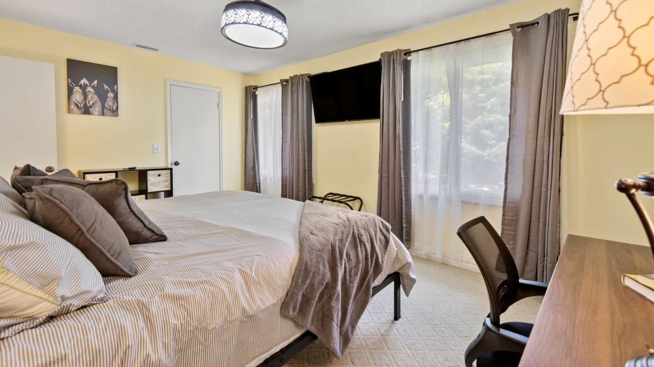 Photo of Bedroom in Maggie Valley