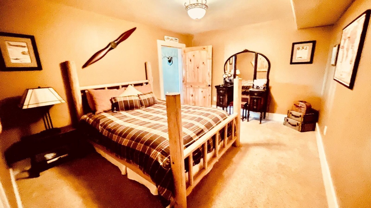 Photo of Bedroom in Klickitat County