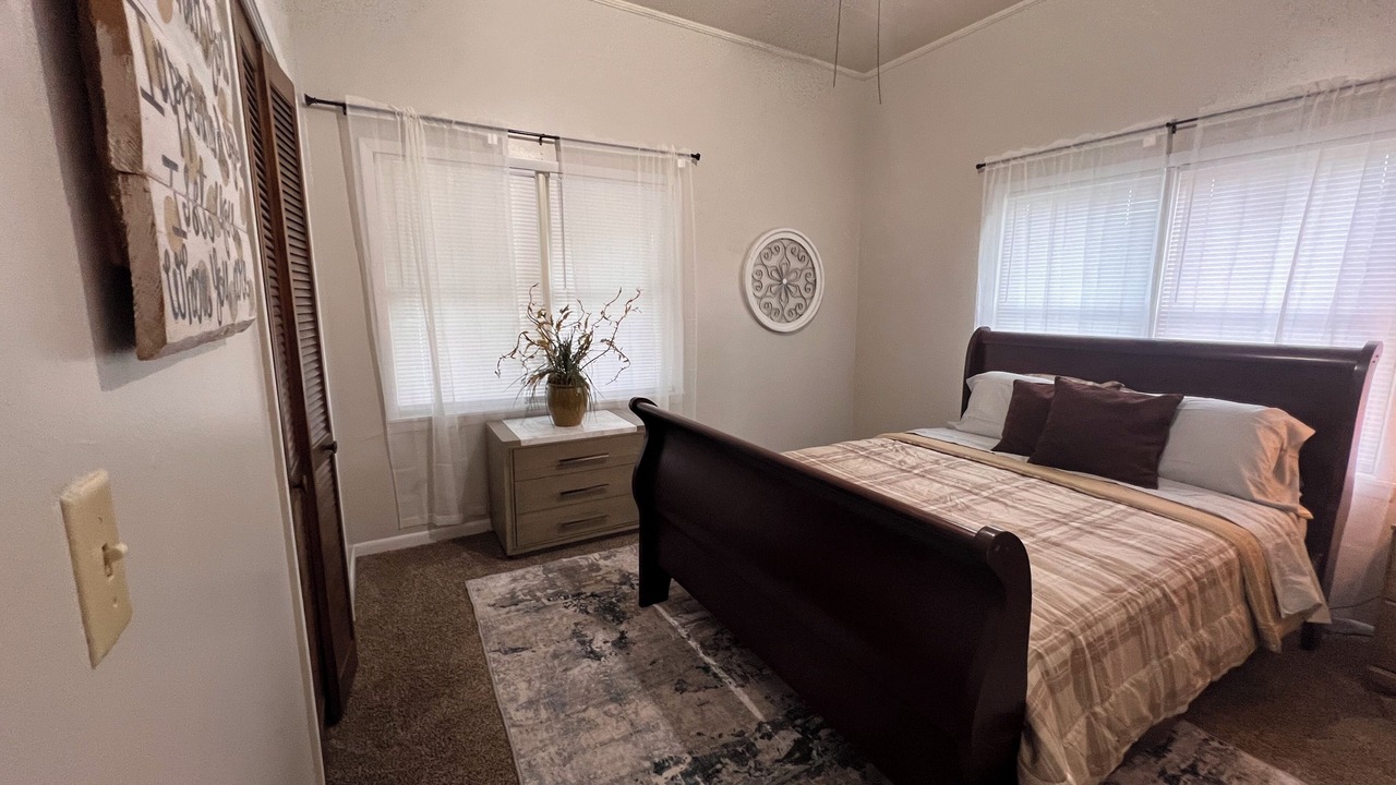 Photo of Bedroom in Fort Mc Clellan