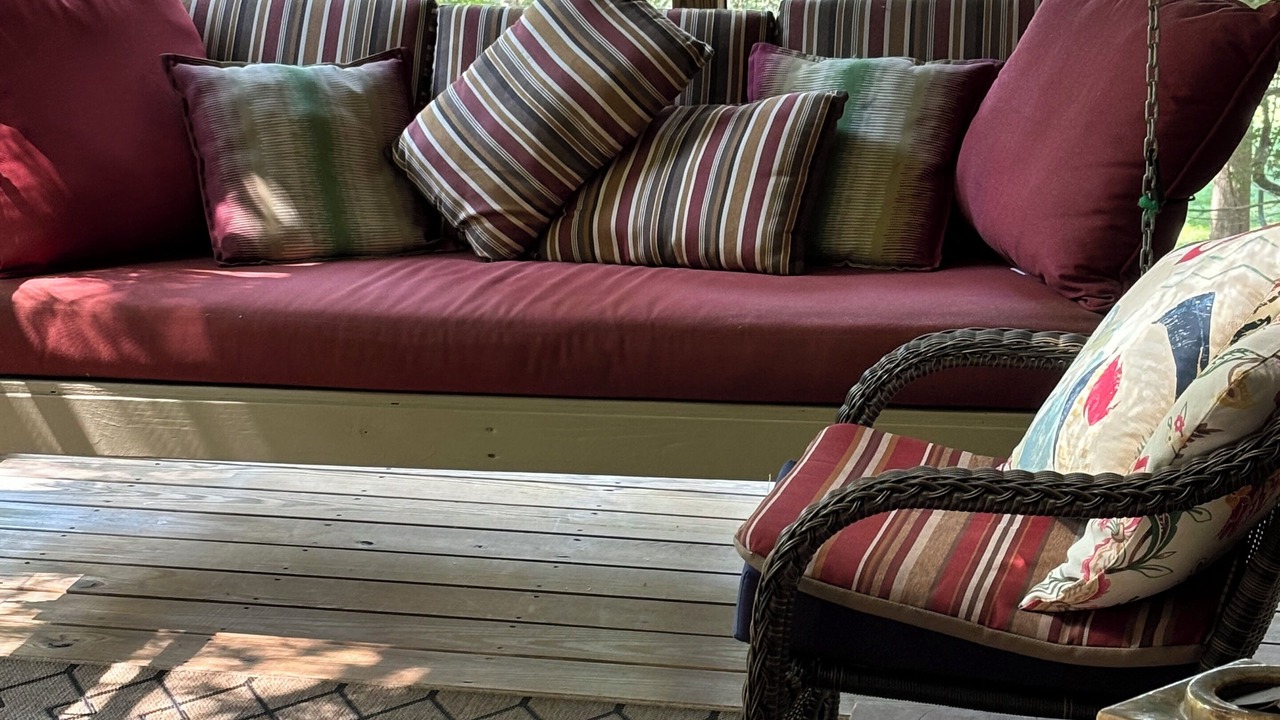 Photo of Livingroom in Rockbridge Baths