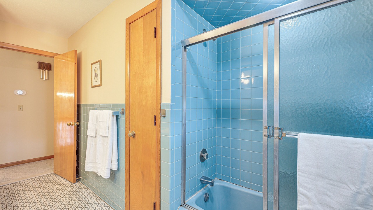 Photo of Bathroom in Oakville