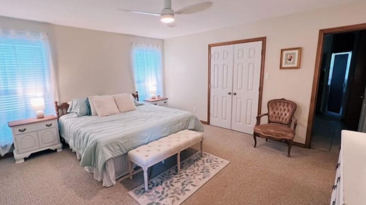 Photo of Bedroom in Glen Rose