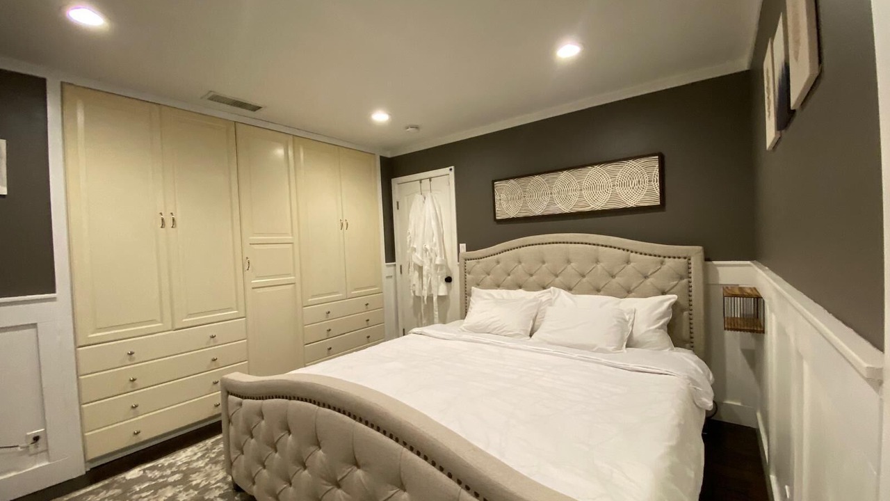 Photo of Bedroom in Newark