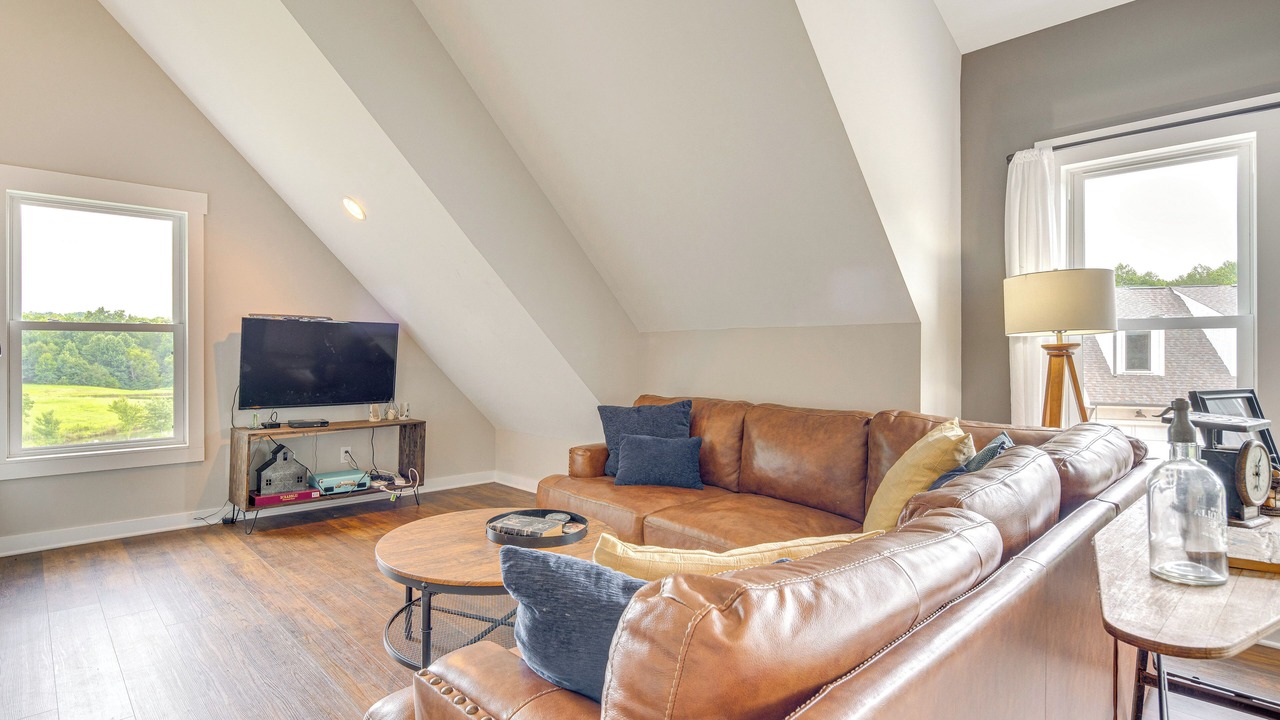 Photo of Livingroom in Travelers Rest