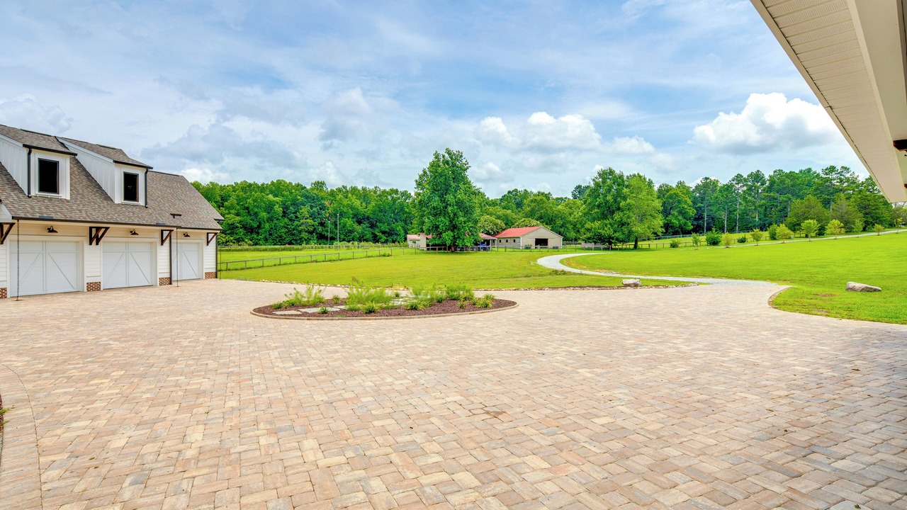 Photo of Others in Travelers Rest