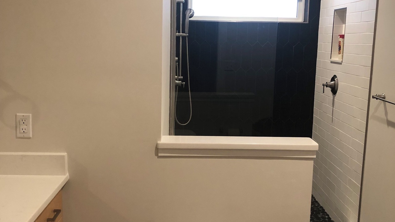 Photo of Bathroom in Fentress
