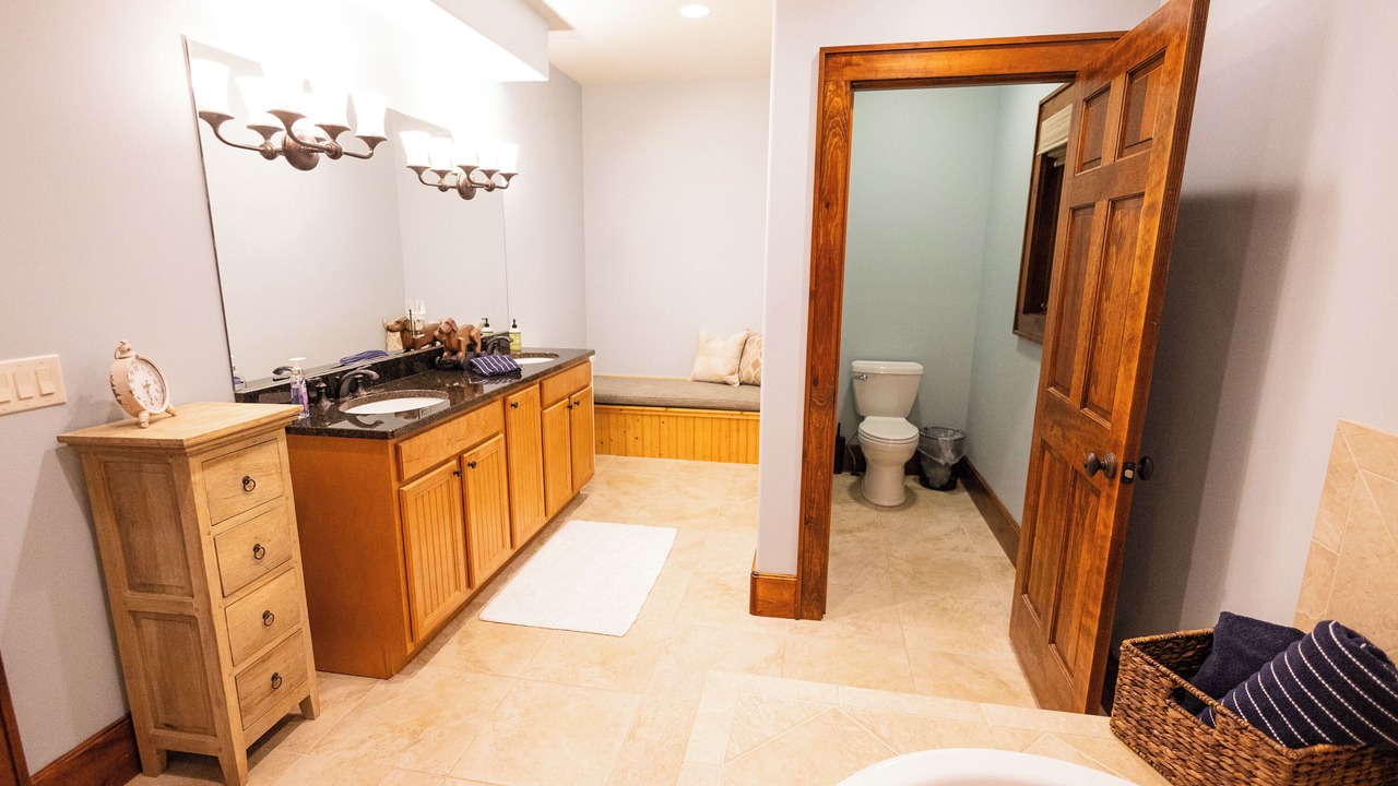 Photo of Bathroom in Sapphire
