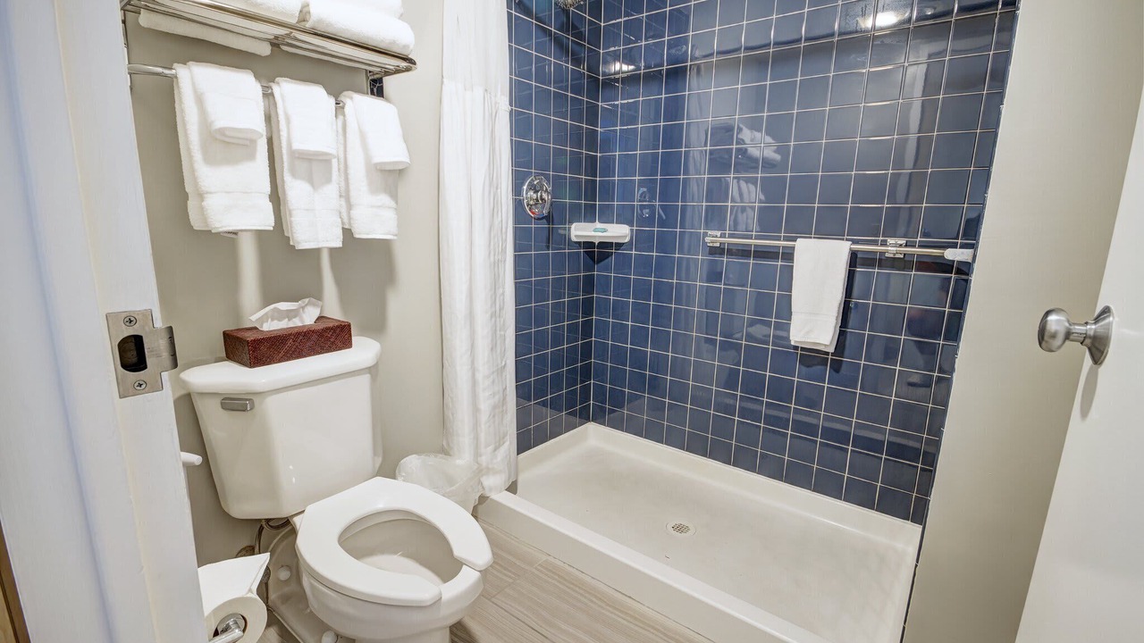 Photo of Bathroom in Yachting Village