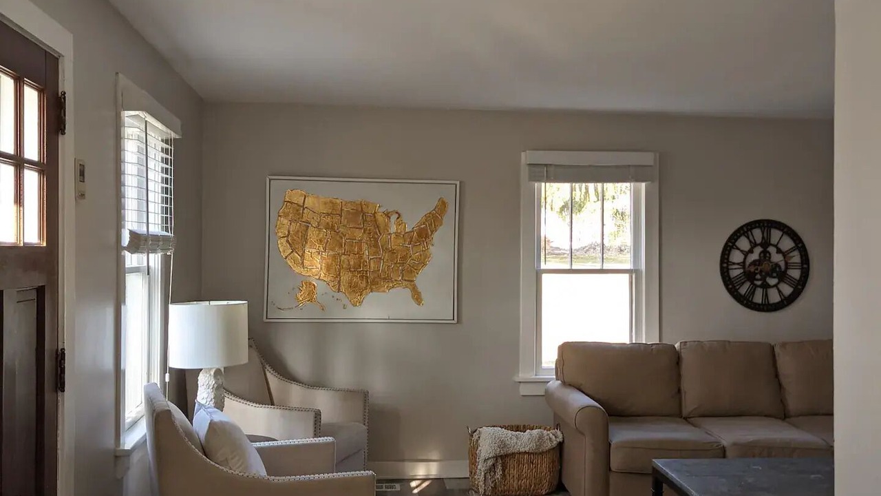 Photo of Livingroom in New Lebanon