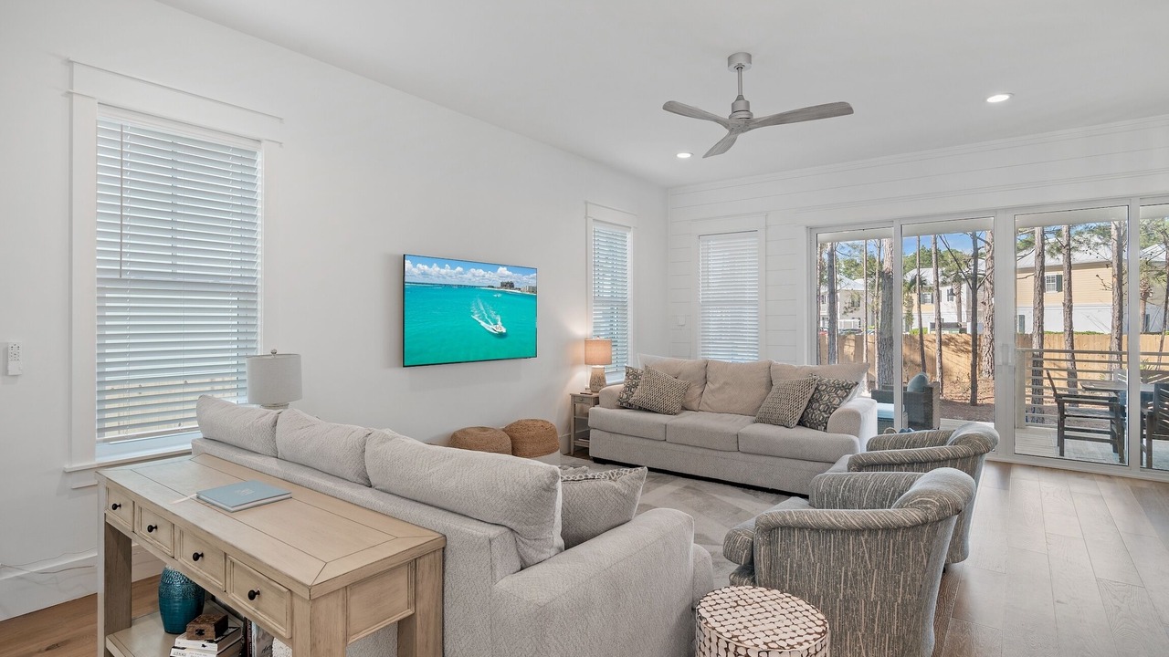 Photo of Livingroom in Village of Sugar Beach