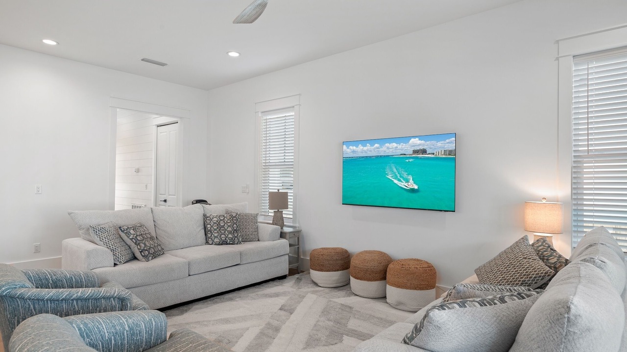 Photo of Livingroom in Village of Sugar Beach