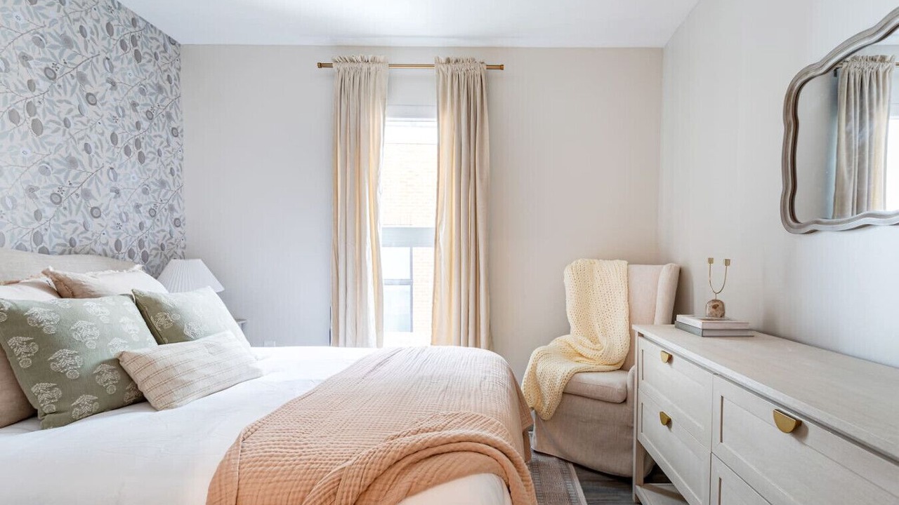 Photo of Bedroom in Downtown