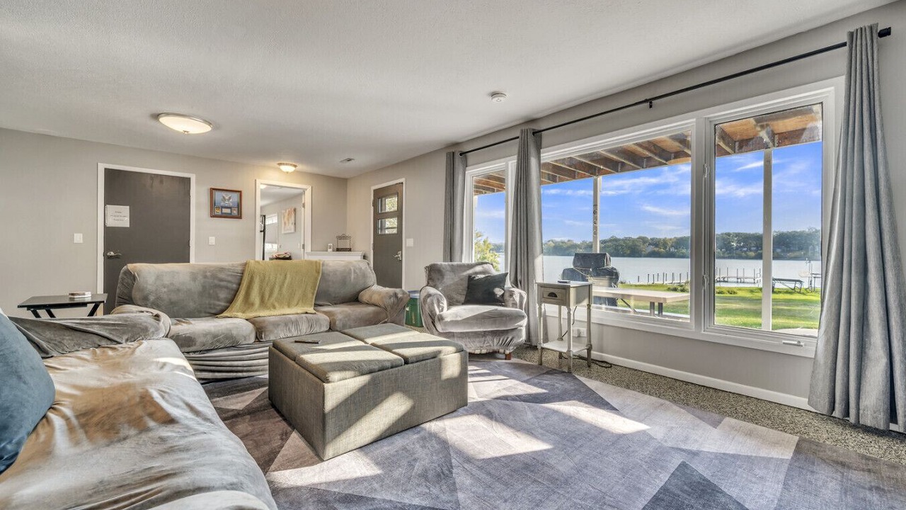 Photo of Livingroom in Spirit Lake