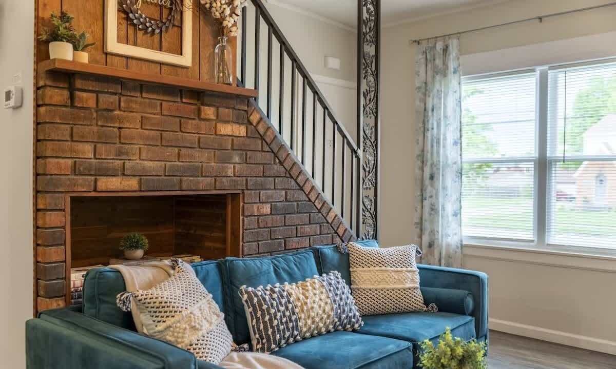 Photo of Livingroom in Kamm's Corners