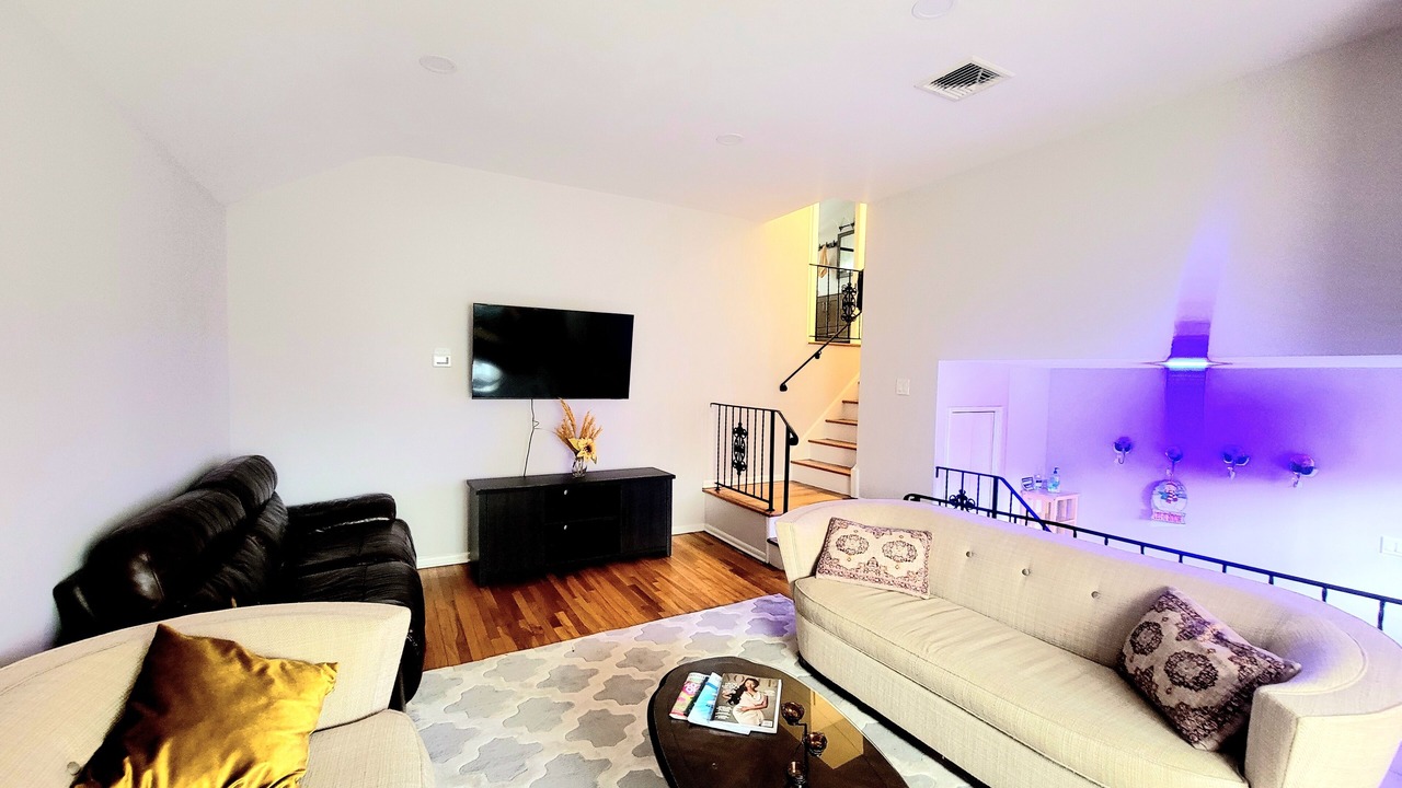 Photo of Livingroom in Melville