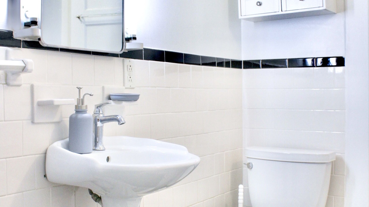 Photo of Bathroom in Sharps