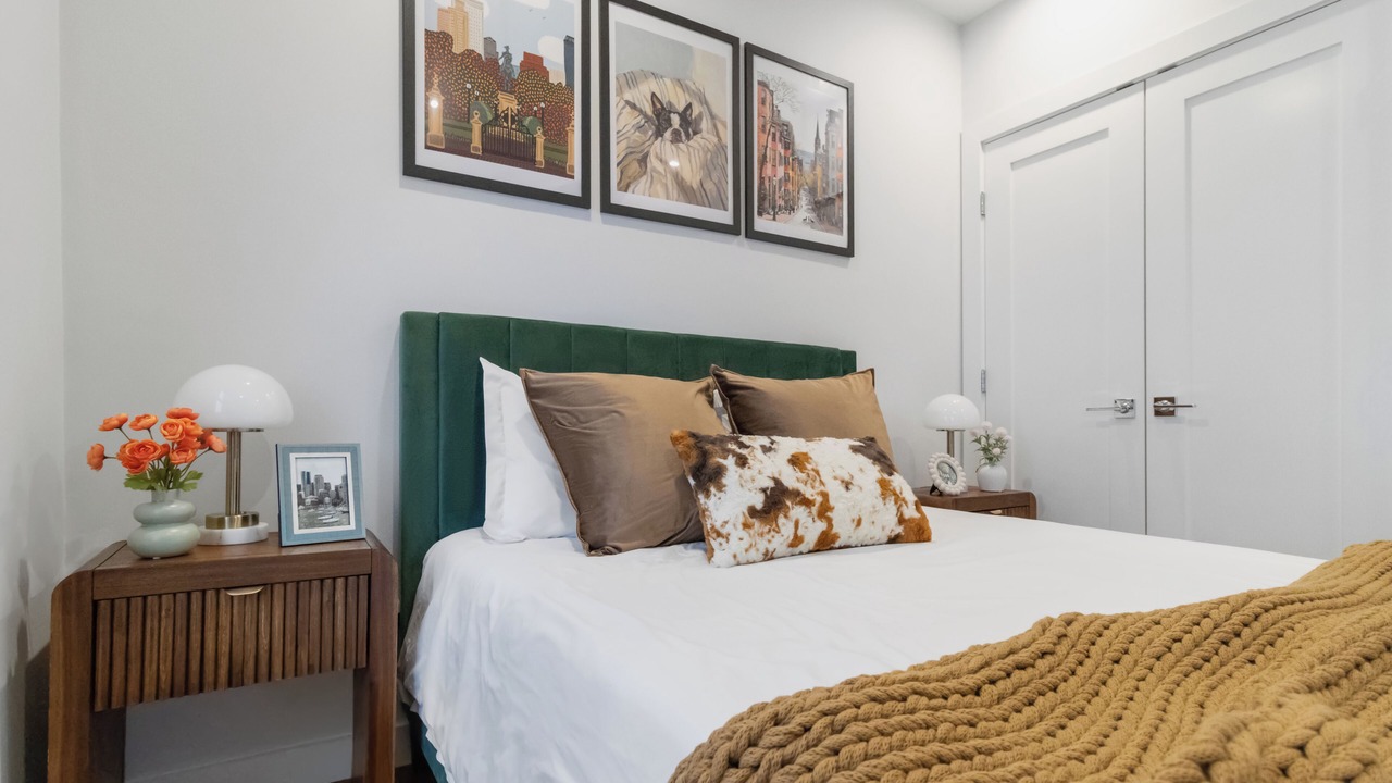 Photo of Bedroom in East Somerville