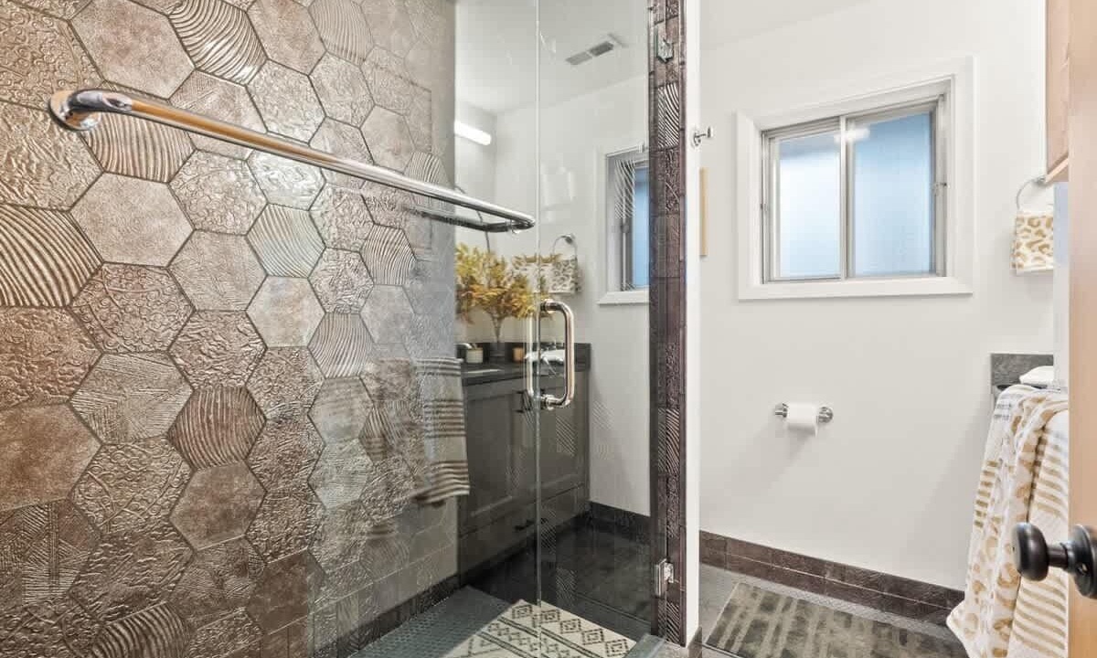 Photo of Bathroom in Newberg