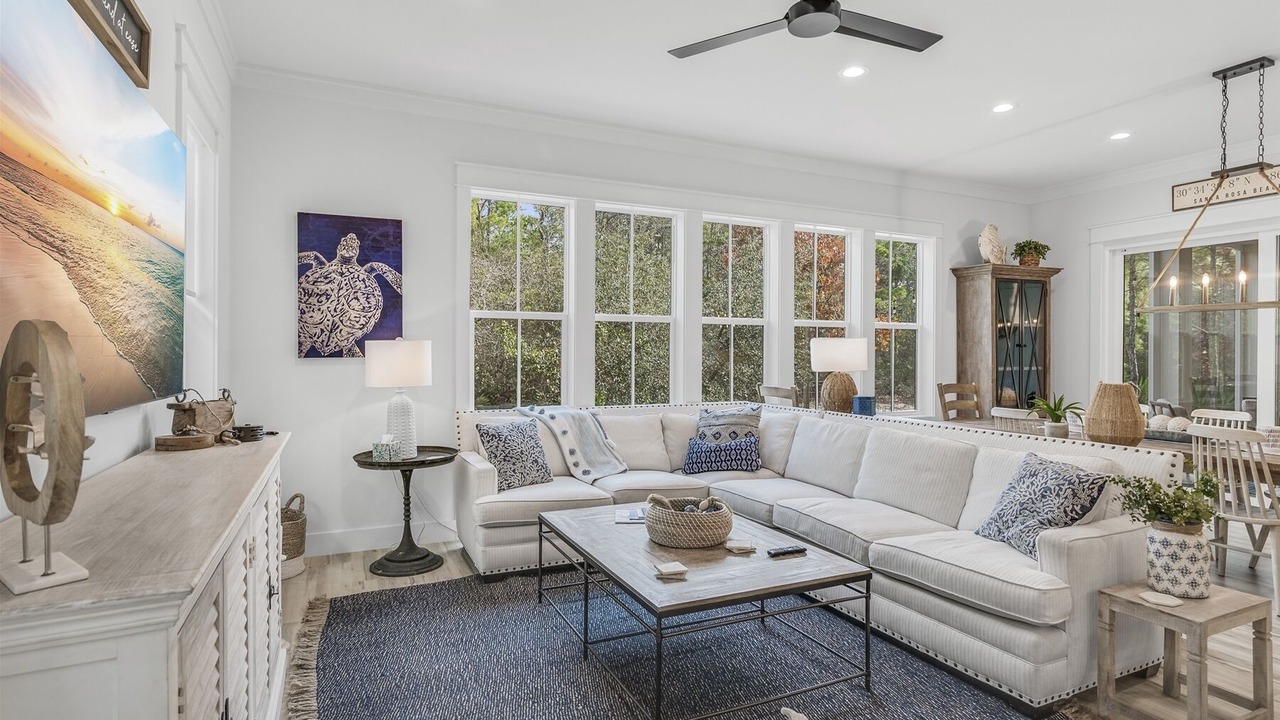 Photo of Livingroom in Lakeside at Blue Mountain Beach
