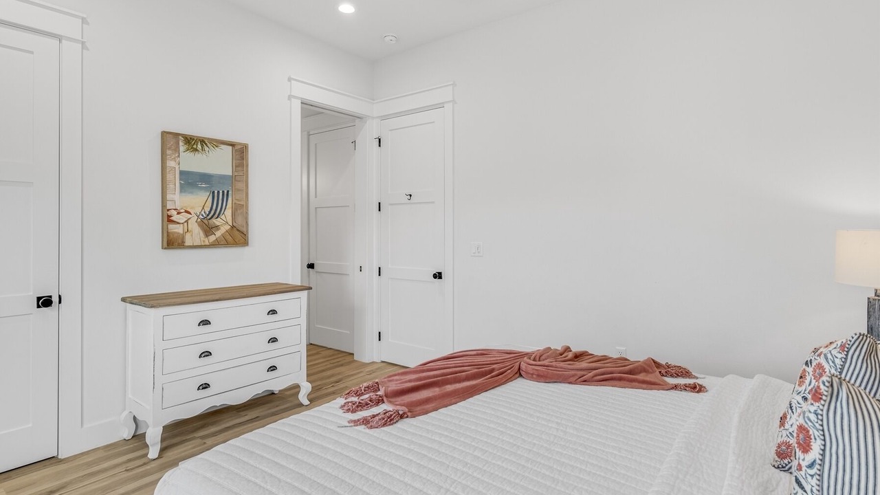 Photo of Bedroom in Lakeside at Blue Mountain Beach