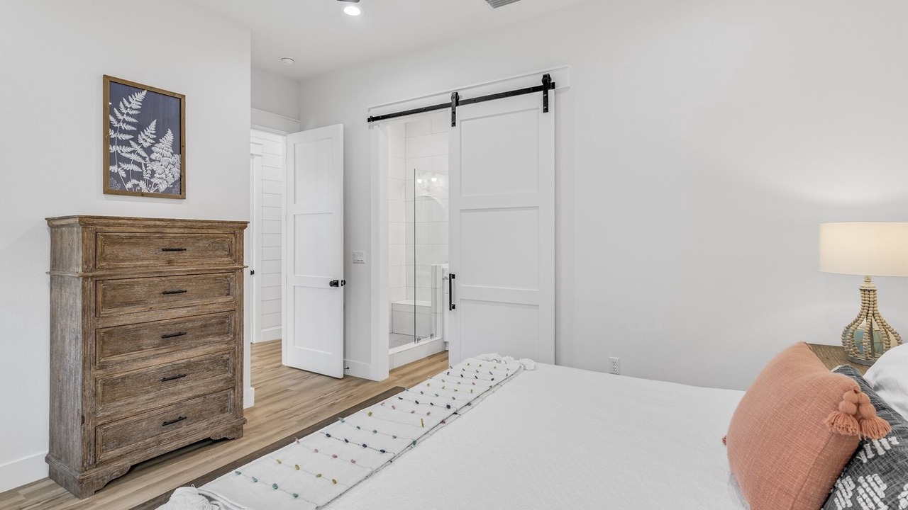 Photo of Bedroom in Lakeside at Blue Mountain Beach
