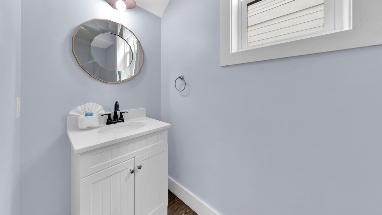 Photo of Bathroom in Treetop