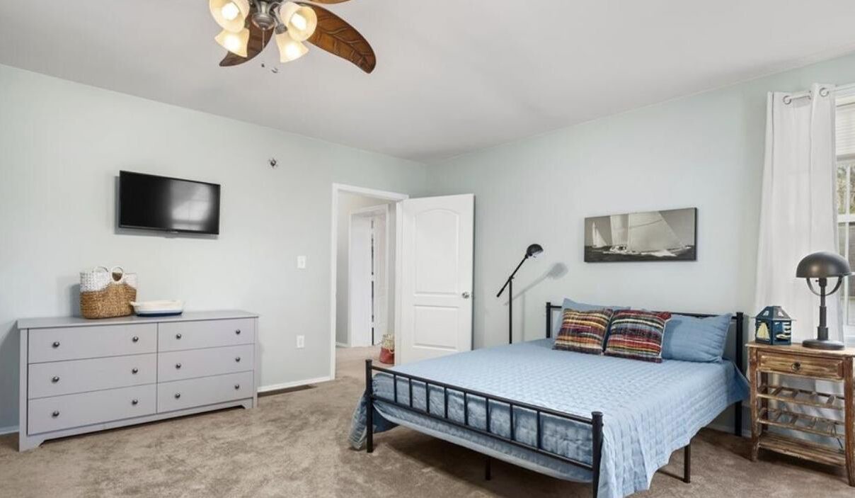 Photo of Bedroom in Verona Beach