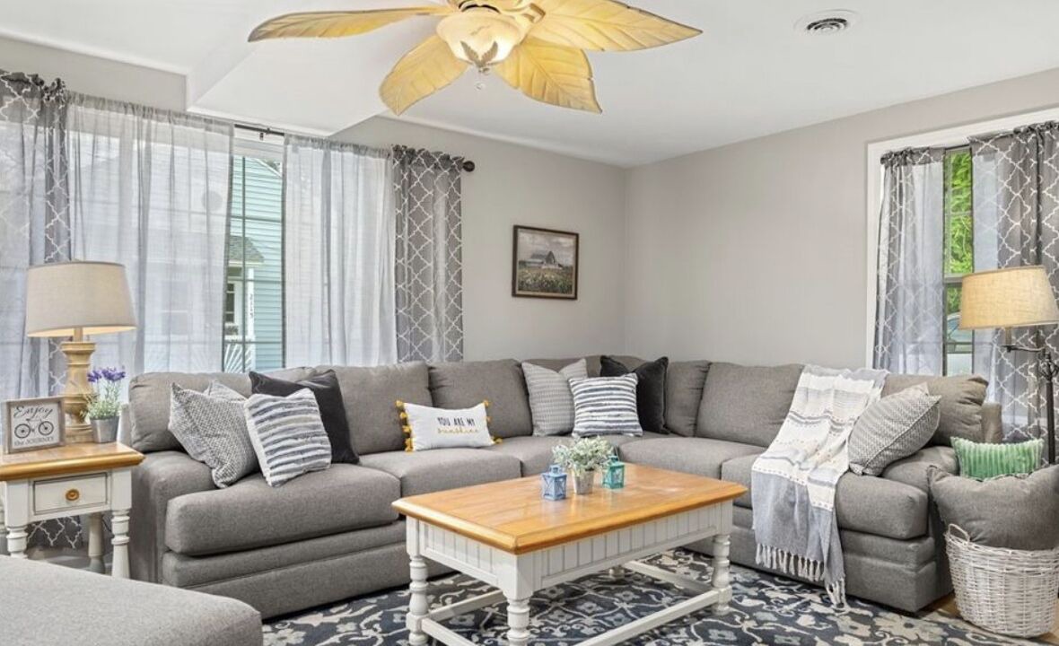 Photo of Livingroom in Verona Beach