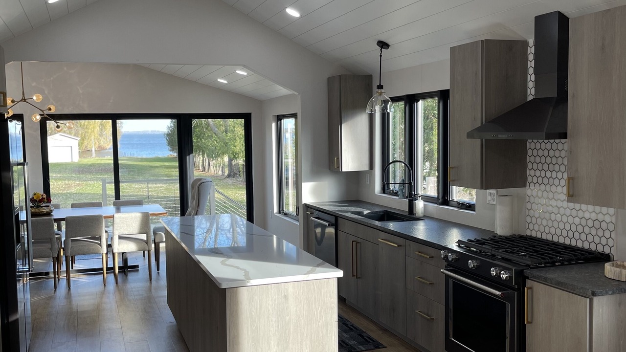Photo of Kitchen in Black Wolf
