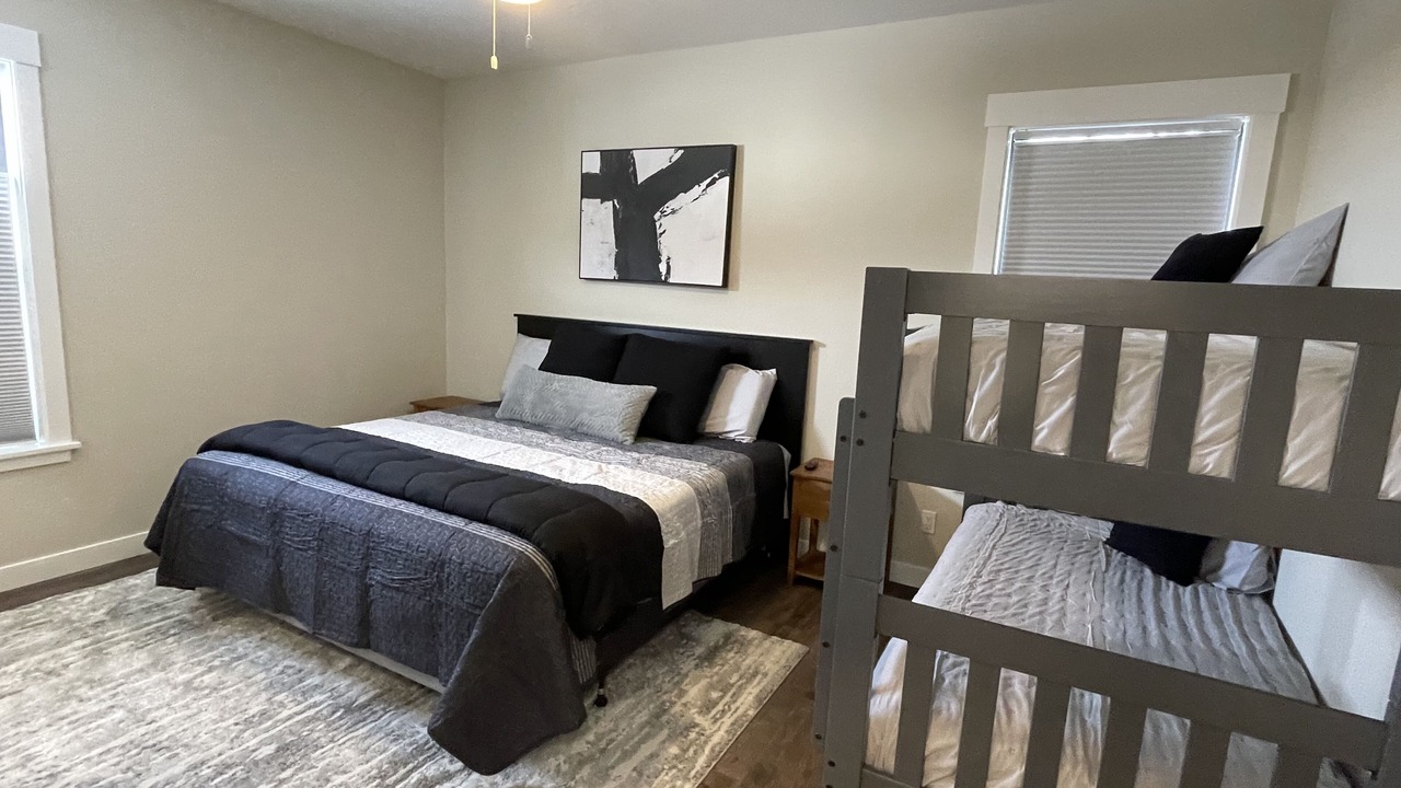 Photo of Bedroom in Clear Lake