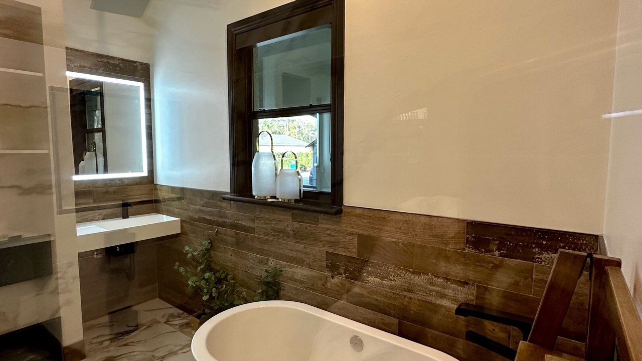 Photo of Bathroom in Oakes Estates