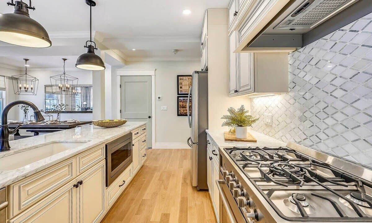 Photo of Kitchen in Egleston Square