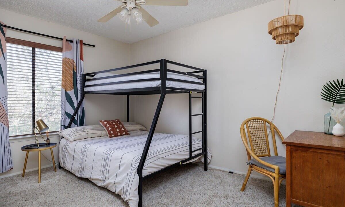 Photo of Bedroom in East Congress