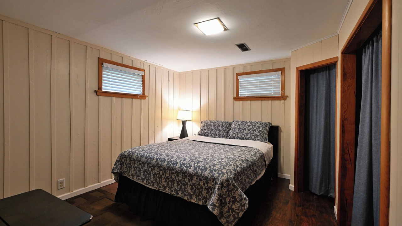Photo of Bedroom in Shell Lake
