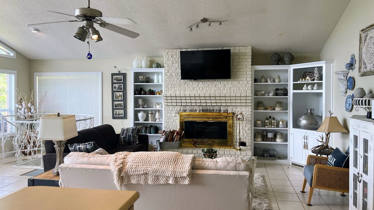 Photo of Livingroom in Centre