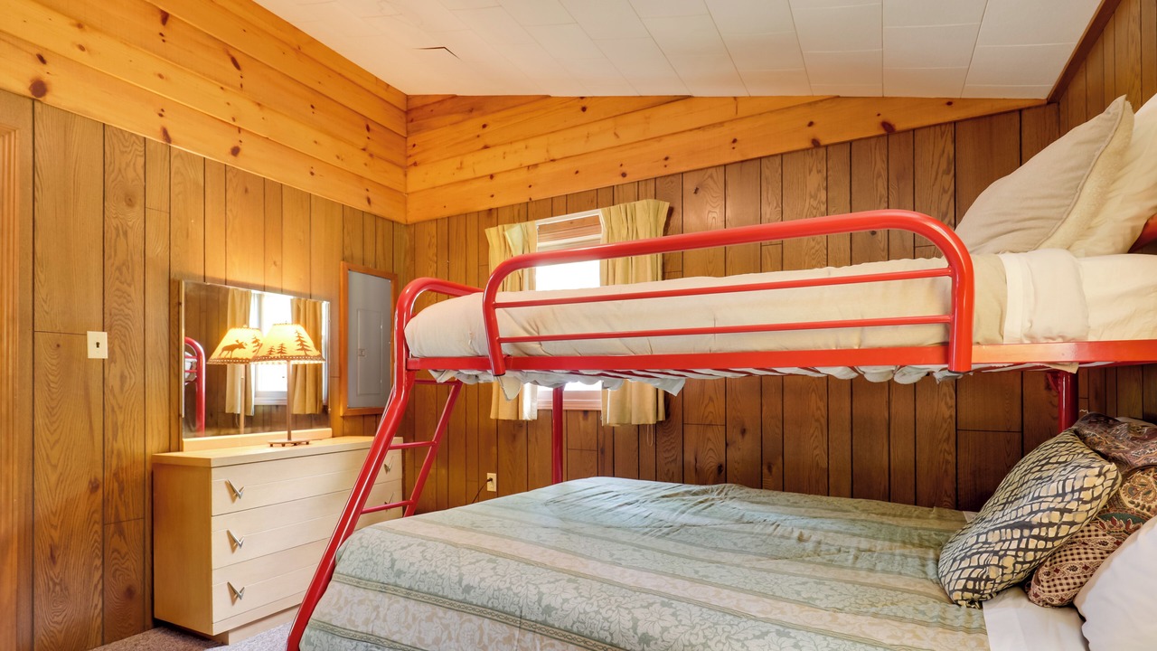 Photo of Bedroom in Conover