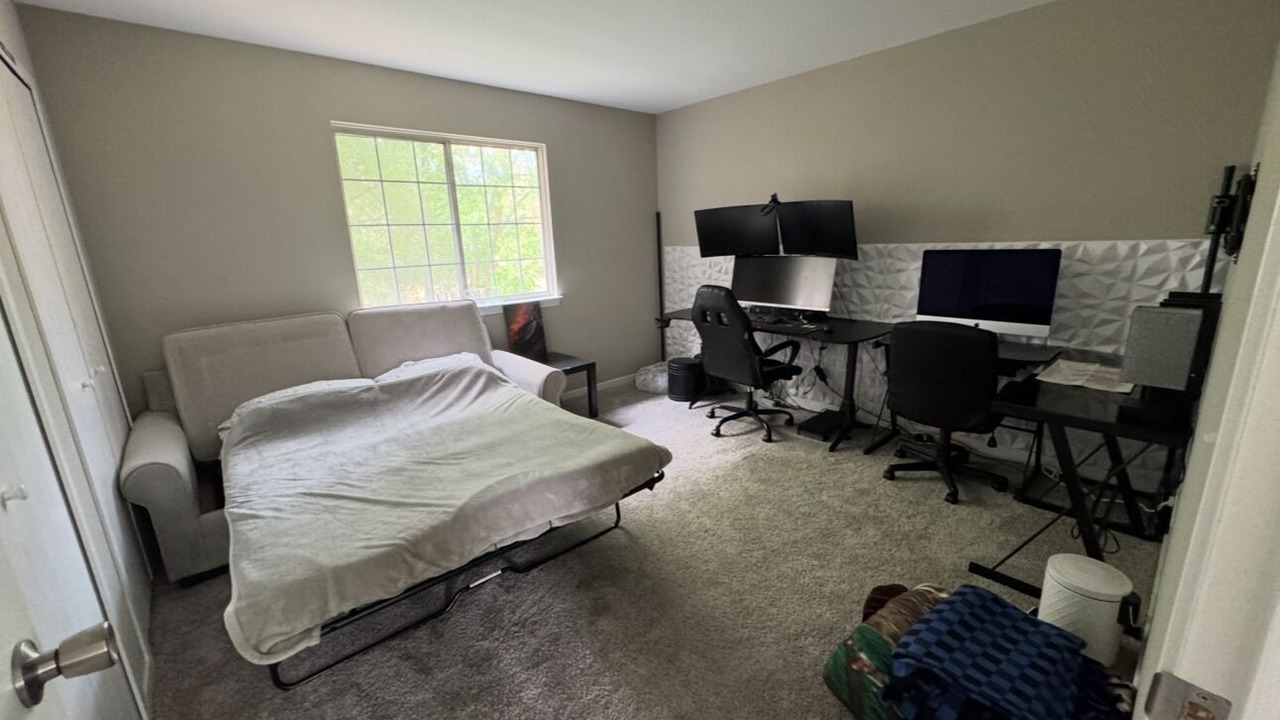 Photo of Bedroom in Walled Lake