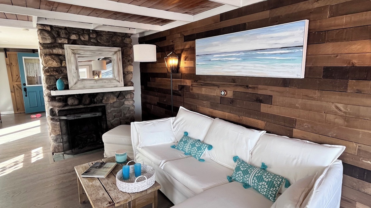 Photo of Livingroom in East Lyme