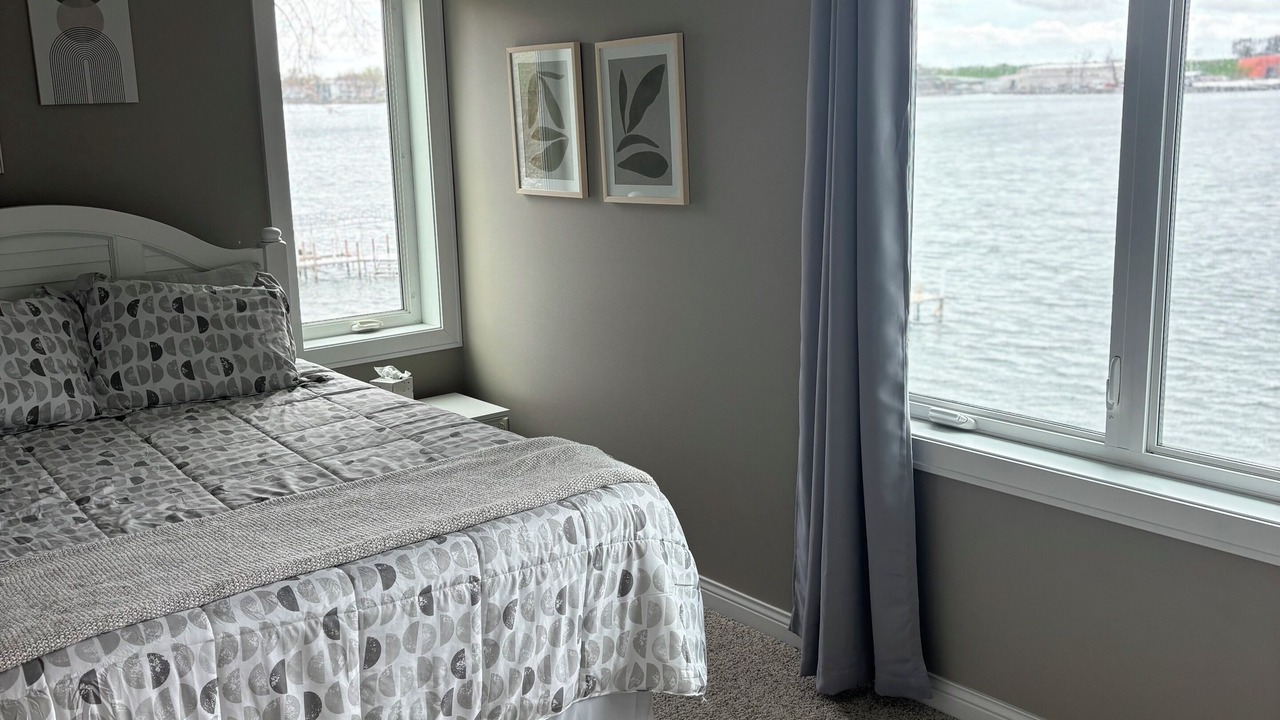 Photo of Bedroom in Spirit Lake