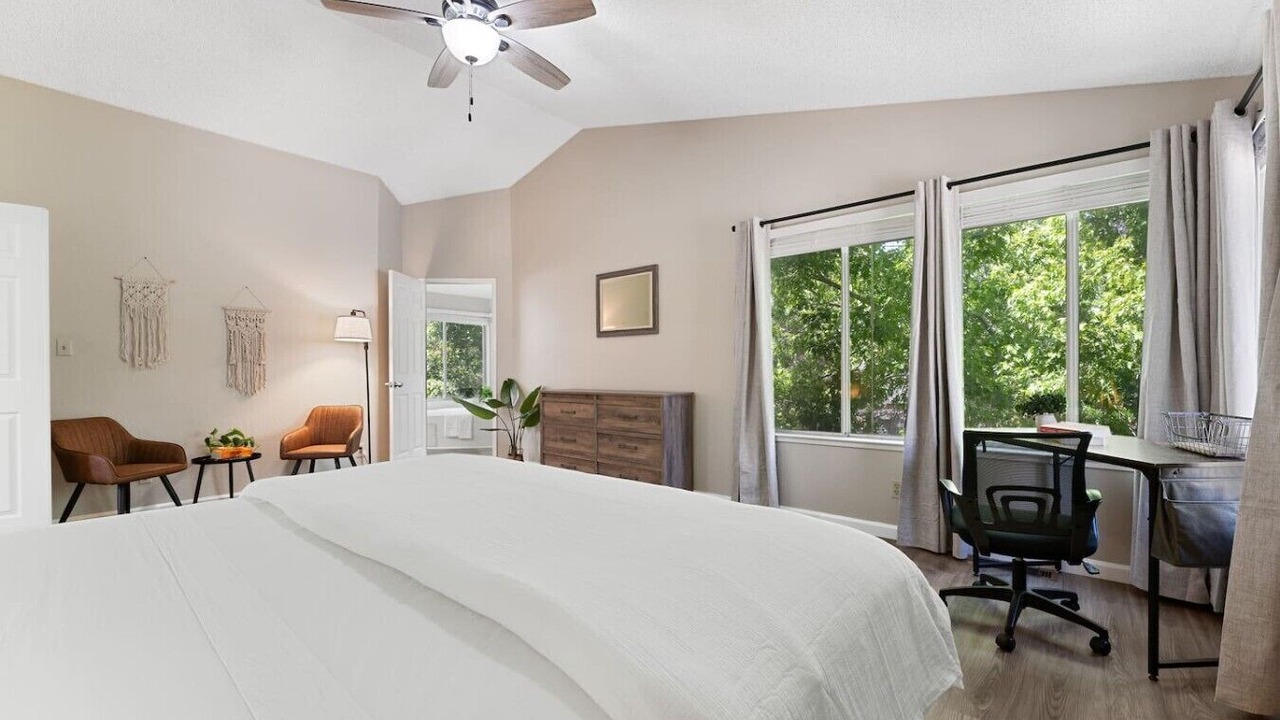 Photo of Bedroom in Sparks