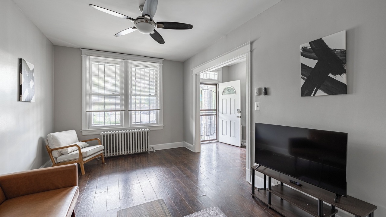 Photo of Livingroom in Fairlawn