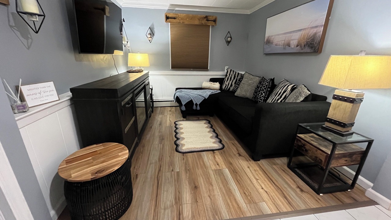 Photo of Livingroom in Smithtown