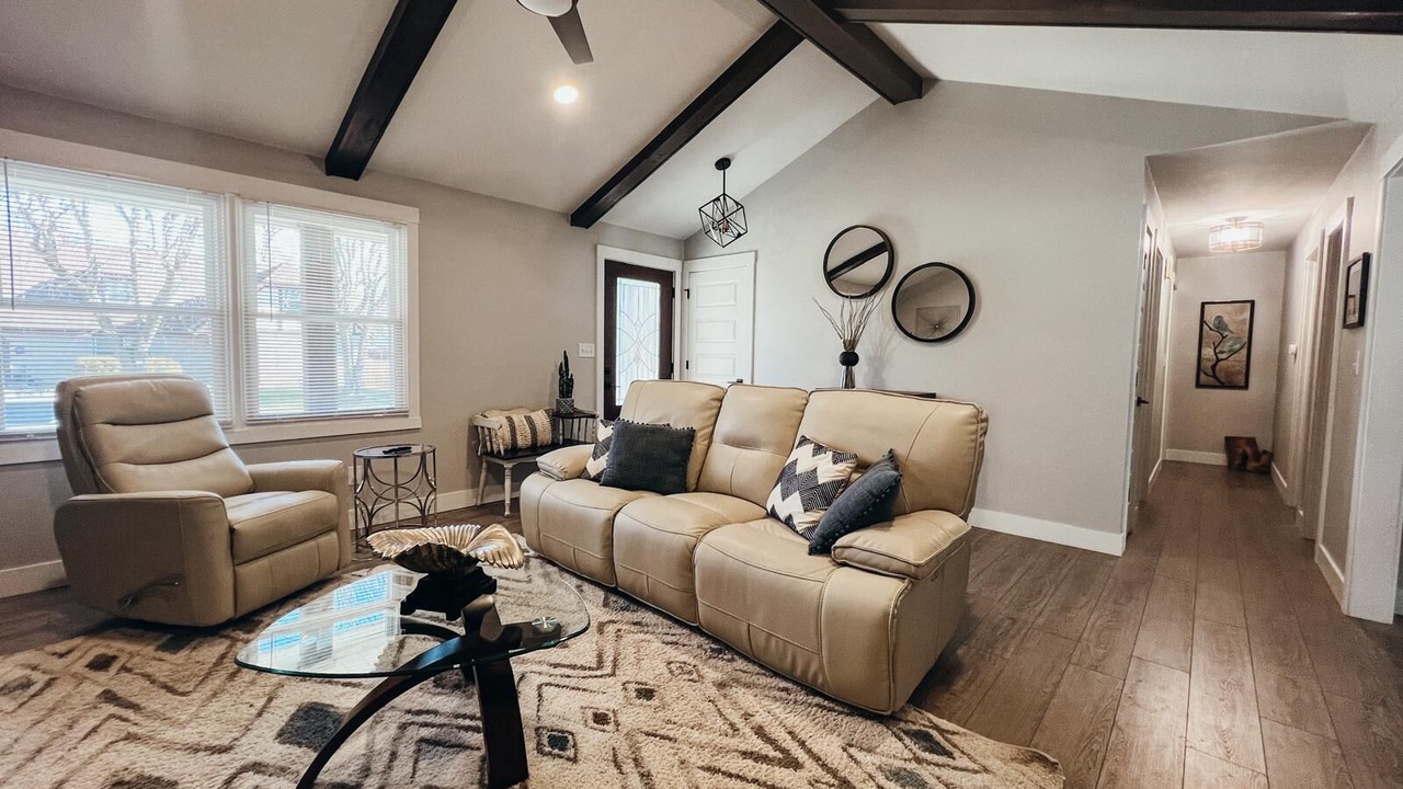 Photo of Livingroom in Newburgh