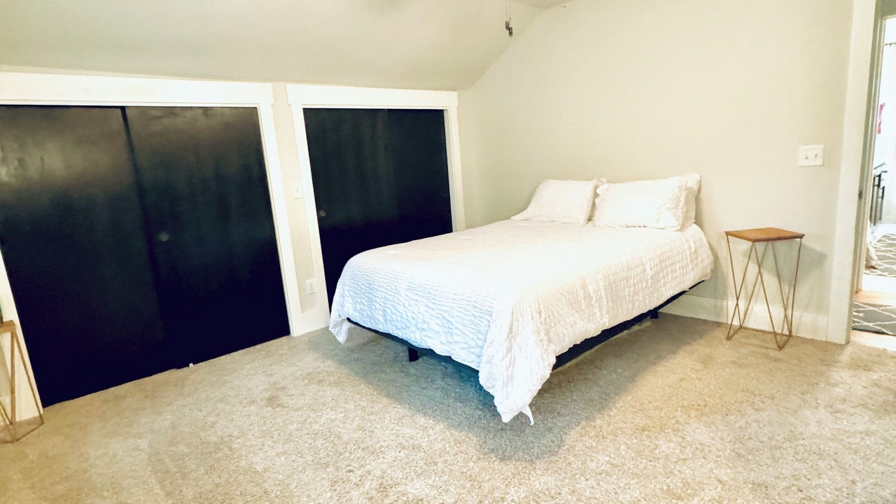 Photo of Bedroom in De Pere