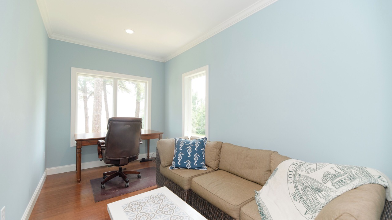Photo of Livingroom in Saluda